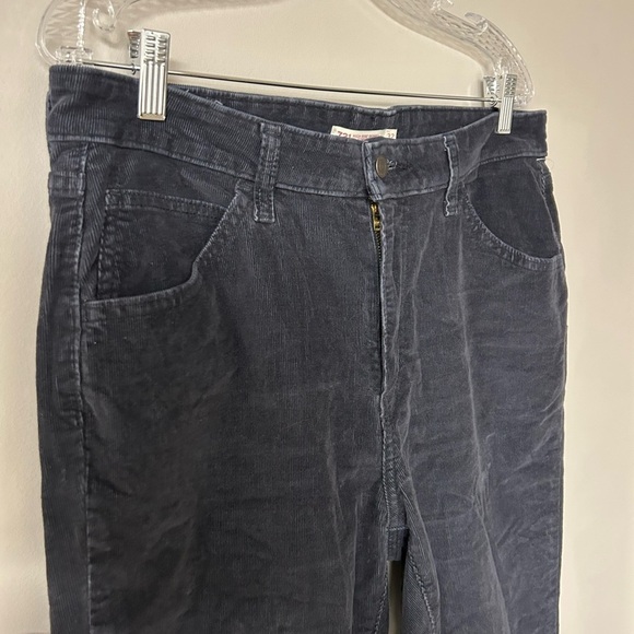 Levi’s Corduroy 721 High Rise Skinny Jeans - Picture 2 of 6